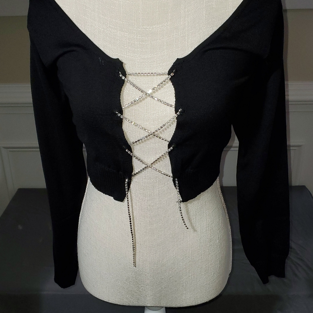 Tops - Picture 3 of 4